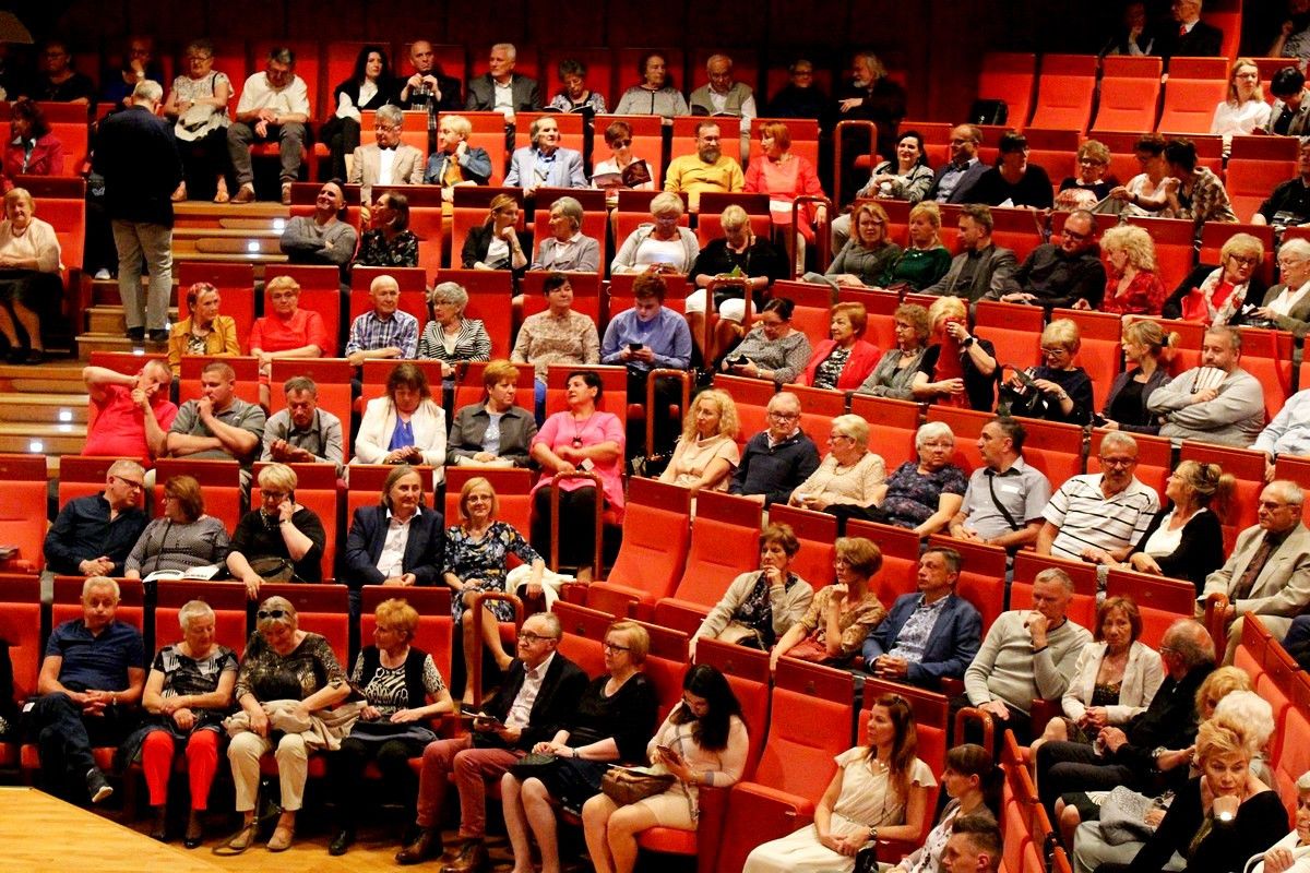 gruzinski-chor-z-batumi-zachwyci-publicznosc-81429