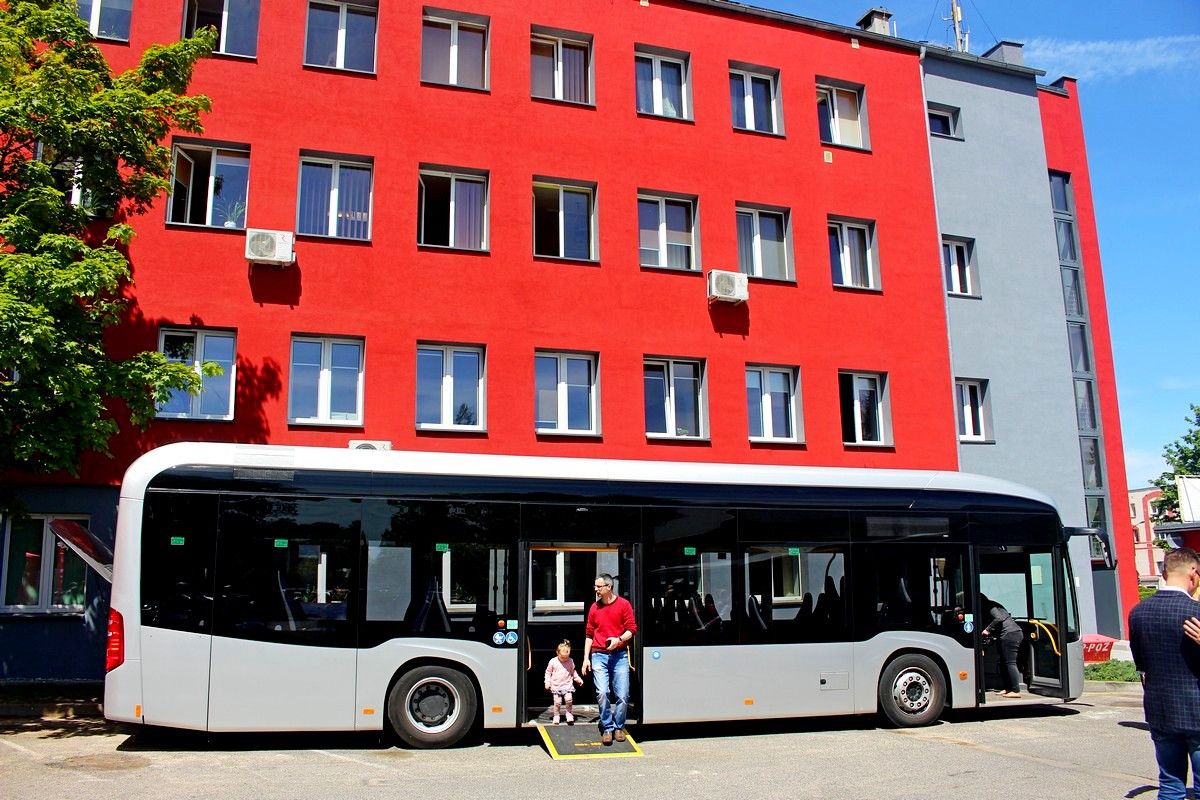 w-mzk-testowali-autobus-elektryczny-81494
