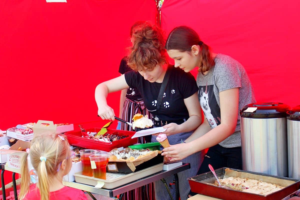 na-pikniku-promowali-adopcje-zwierzat-81508