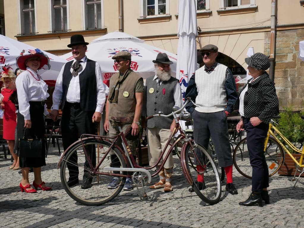 rowerowa-zabawa-w-stylu-retro-81524