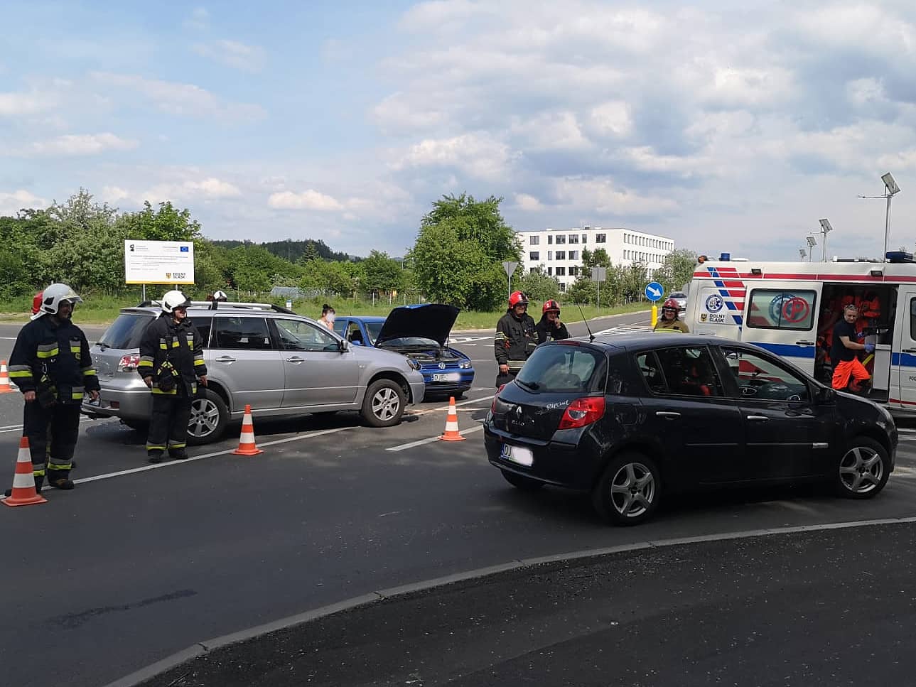 zderzenie-w-poblizu-urzedu-skarbowego-81534