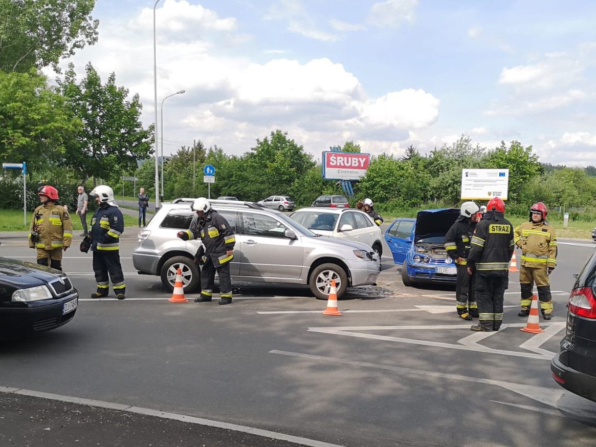zderzenie-w-poblizu-urzedu-skarbowego-81534