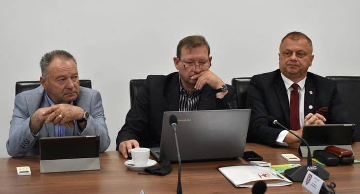 gratulacje-dla-przewodniczacego-81617