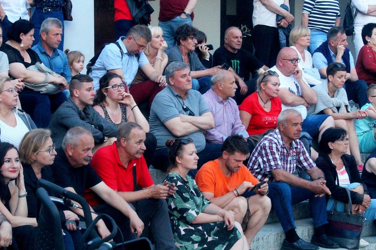 widowiskowe-odsoniecie-awki-wolnosci-w-jeleniej-gorze-81648