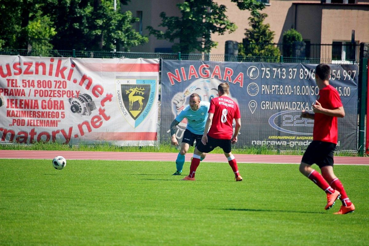 pub-gol-blizej-utrzymania-81654
