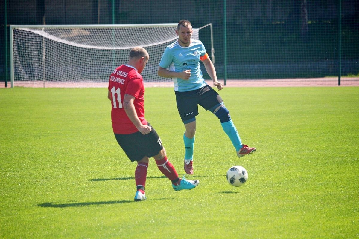 pub-gol-blizej-utrzymania-81654