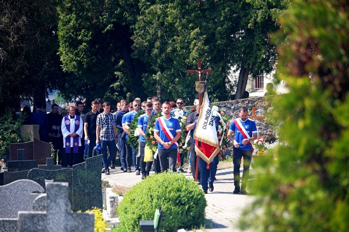 pozegnali-tadeusza-chwaka-prezesa-lotnika-81684