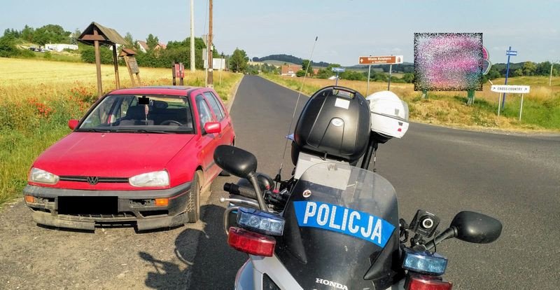 pijana-za-kokiem-z-7letnim-dzieckiem-82150