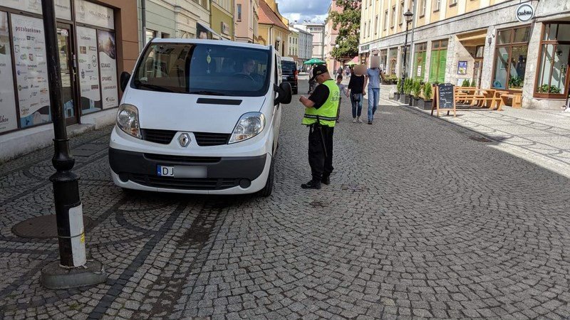 50-mandatow-w-centrum-82315