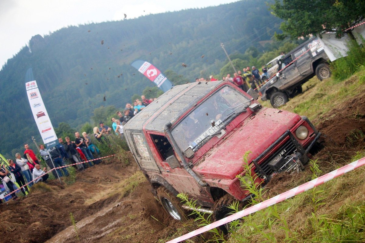 efektowne-zakonczenie-mud-party-82343