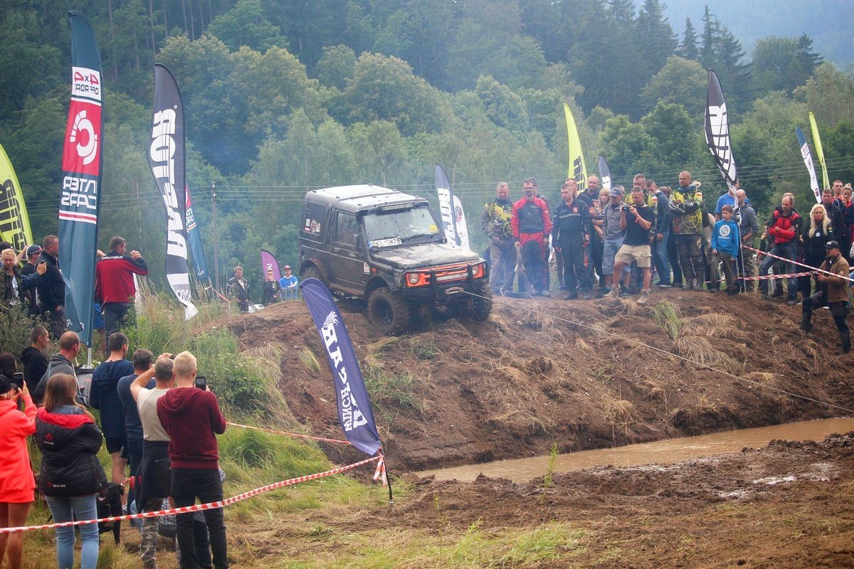 efektowne-zakonczenie-mud-party-82343