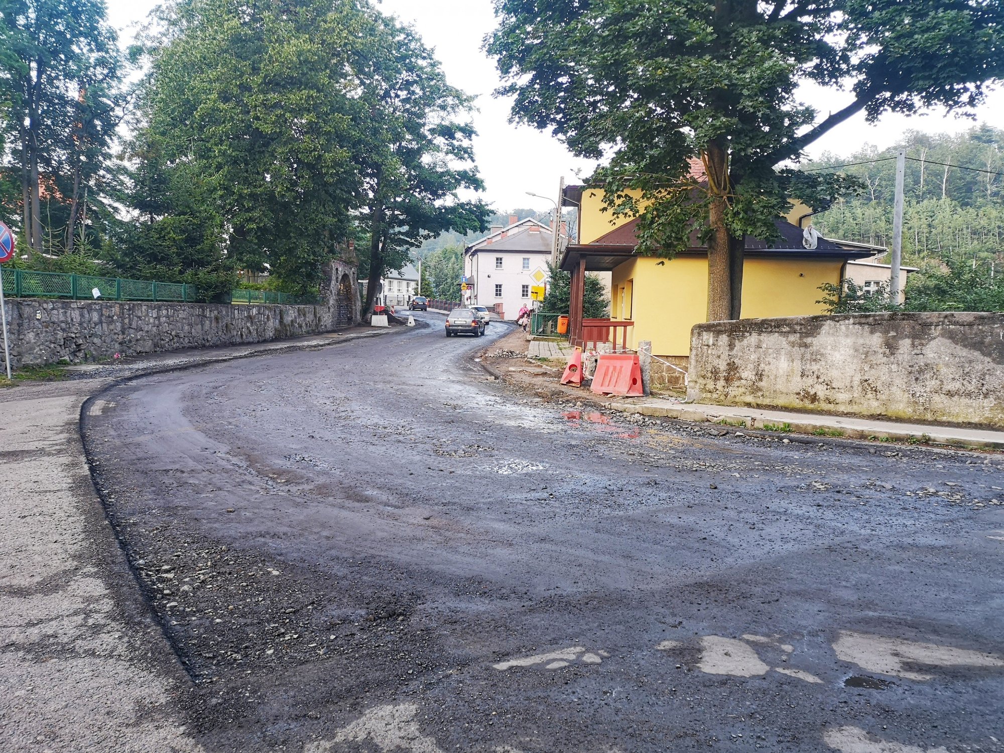 trwa-remont-drogi-radomierz-janowice-82362
