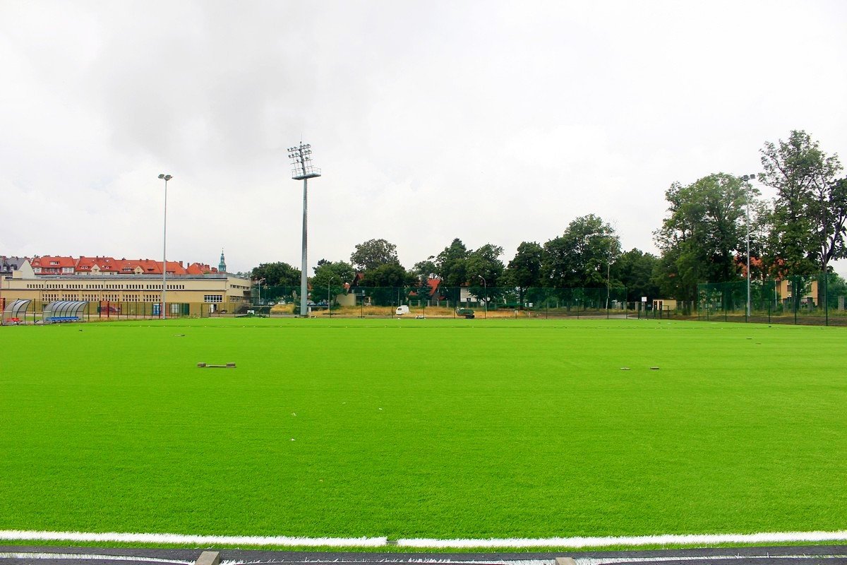 boczne-boisko-z-poczatkiem-sierpnia-82364