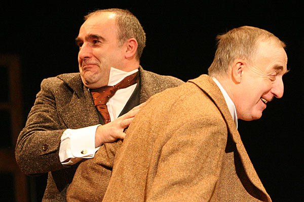 Teatr Jeleniogórski proponuje sztukę Aleksandra Fredry.