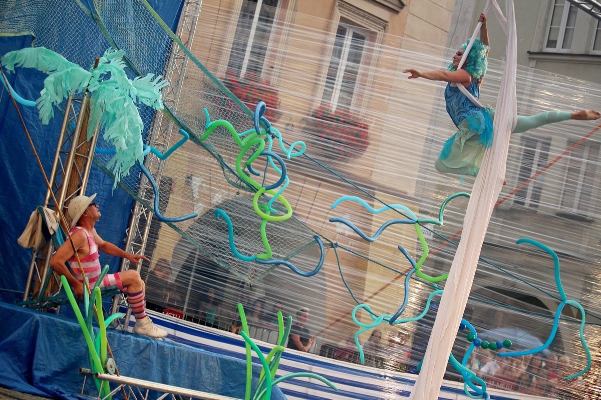 jeleniogorzanie-uwielbiaja-festiwal-teatrow-ulicznych-82439