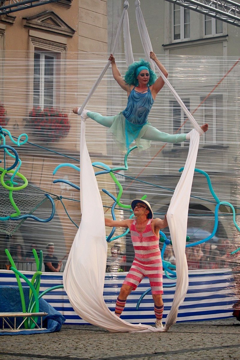 jeleniogorzanie-uwielbiaja-festiwal-teatrow-ulicznych-82439