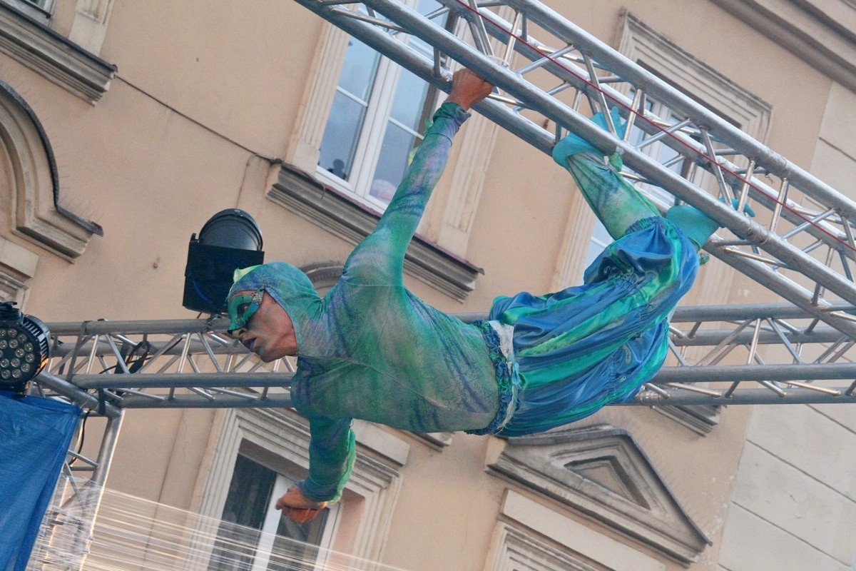 jeleniogorzanie-uwielbiaja-festiwal-teatrow-ulicznych-82439