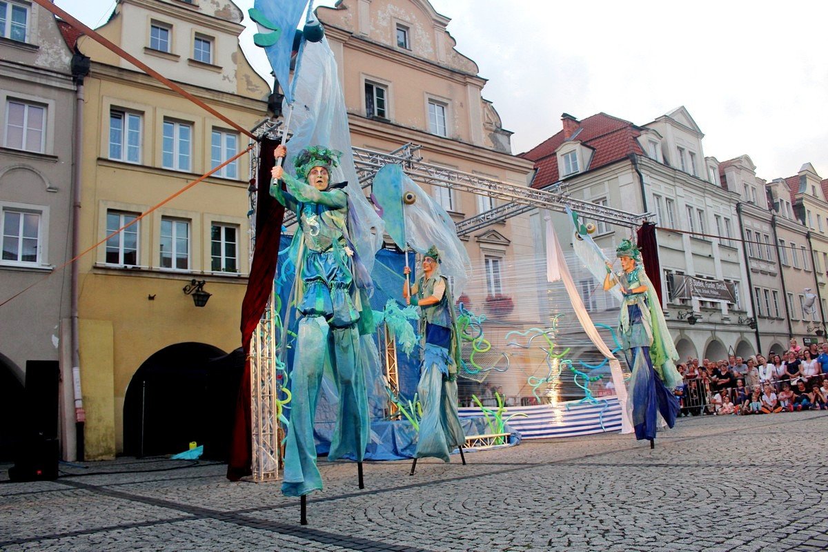 jeleniogorzanie-uwielbiaja-festiwal-teatrow-ulicznych-82439