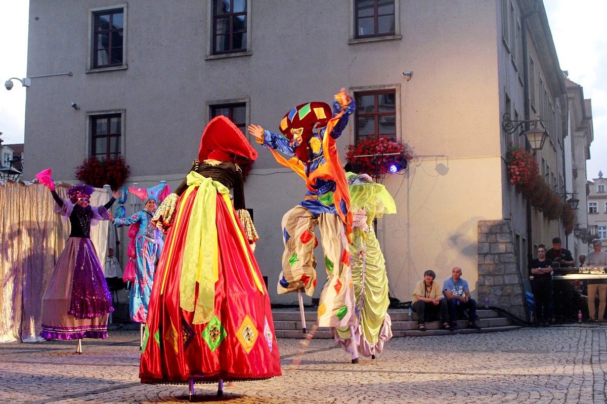 jeleniogorzanie-uwielbiaja-festiwal-teatrow-ulicznych-82439