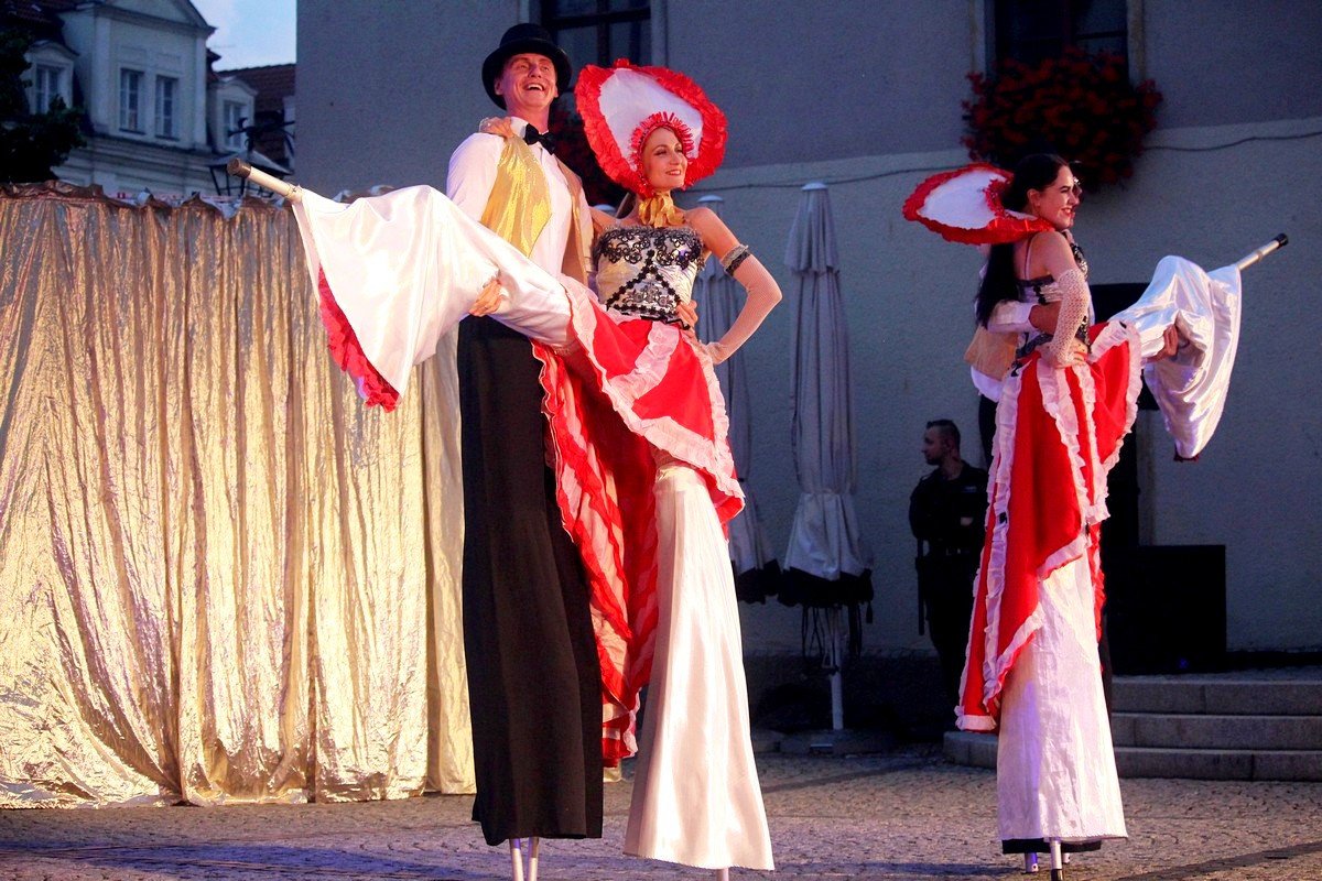 jeleniogorzanie-uwielbiaja-festiwal-teatrow-ulicznych-82439