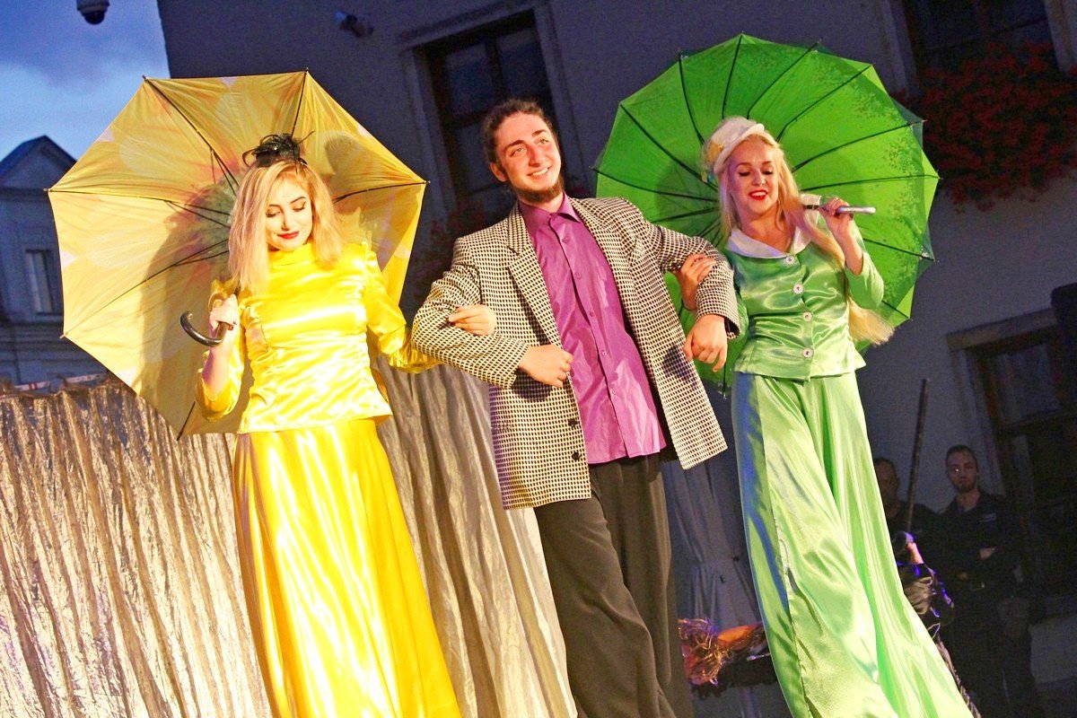 jeleniogorzanie-uwielbiaja-festiwal-teatrow-ulicznych-82439