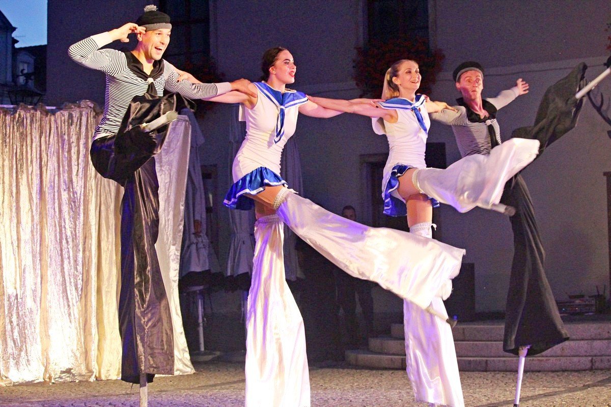 jeleniogorzanie-uwielbiaja-festiwal-teatrow-ulicznych-82439