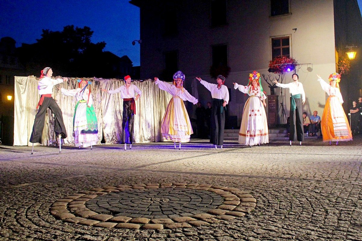 jeleniogorzanie-uwielbiaja-festiwal-teatrow-ulicznych-82439
