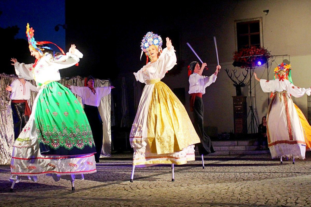 jeleniogorzanie-uwielbiaja-festiwal-teatrow-ulicznych-82439