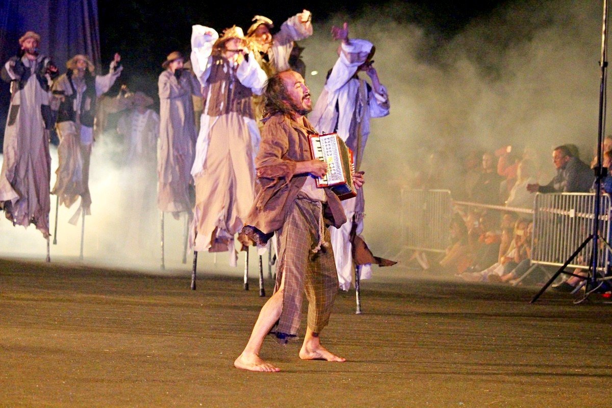 jeleniogorzanie-uwielbiaja-festiwal-teatrow-ulicznych-82439