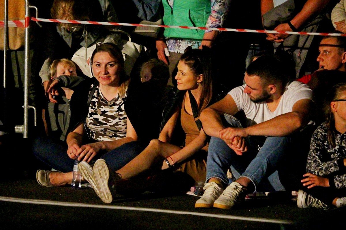 jeleniogorzanie-uwielbiaja-festiwal-teatrow-ulicznych-82439