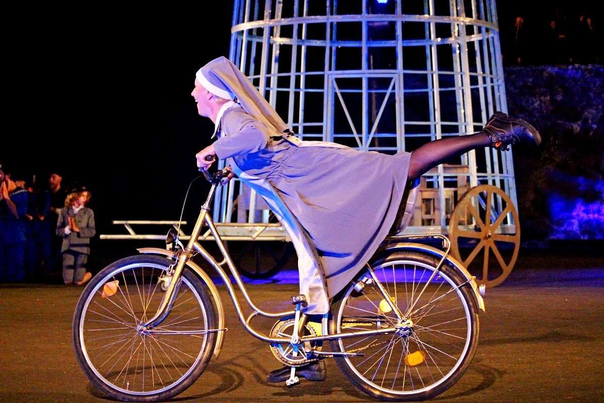 jeleniogorzanie-uwielbiaja-festiwal-teatrow-ulicznych-82439