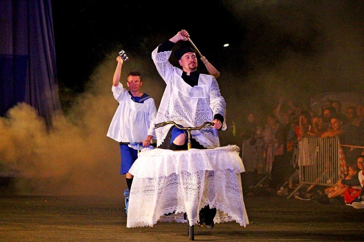 jeleniogorzanie-uwielbiaja-festiwal-teatrow-ulicznych-82439