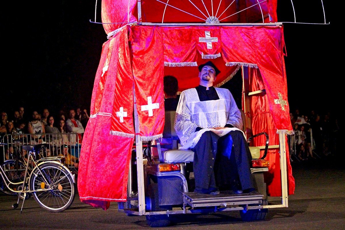 jeleniogorzanie-uwielbiaja-festiwal-teatrow-ulicznych-82439