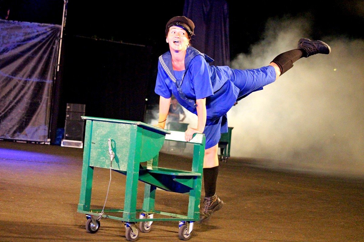 jeleniogorzanie-uwielbiaja-festiwal-teatrow-ulicznych-82439