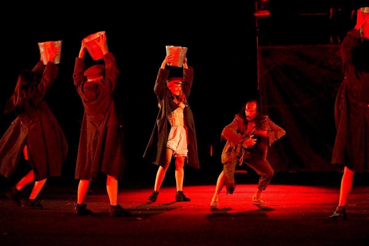 jeleniogorzanie-uwielbiaja-festiwal-teatrow-ulicznych-82439
