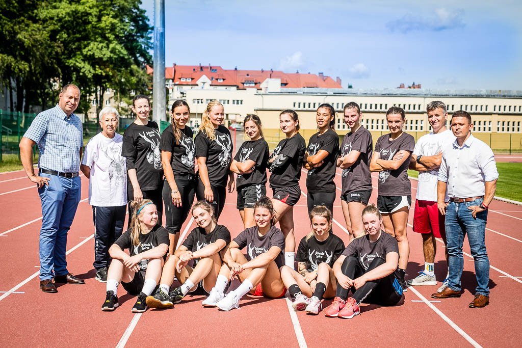 szczypiornistki-juz-trenuja-82445
