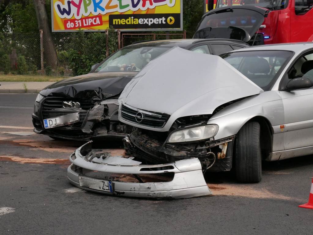 kolizja-audi-i-opla-82454