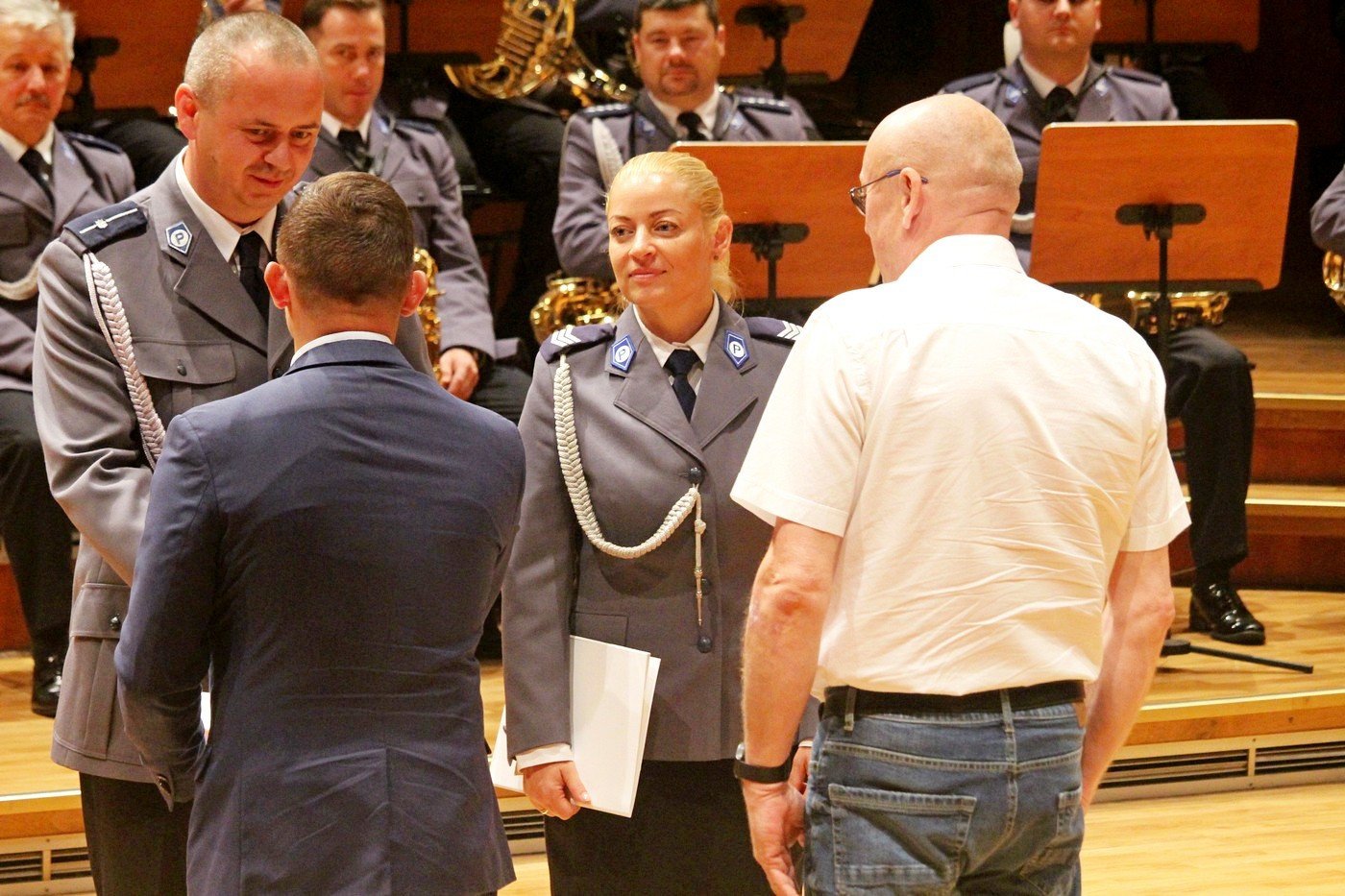 swietowali-policjanci-82552