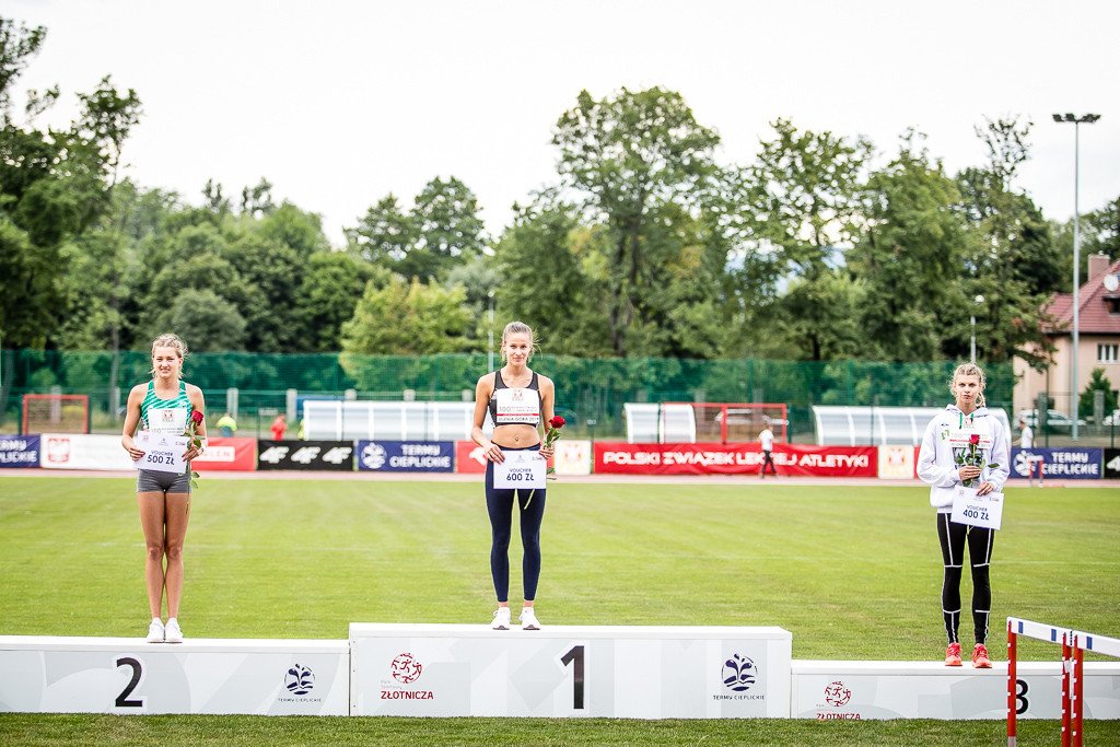 druzynowe-medale-rozdane-82617
