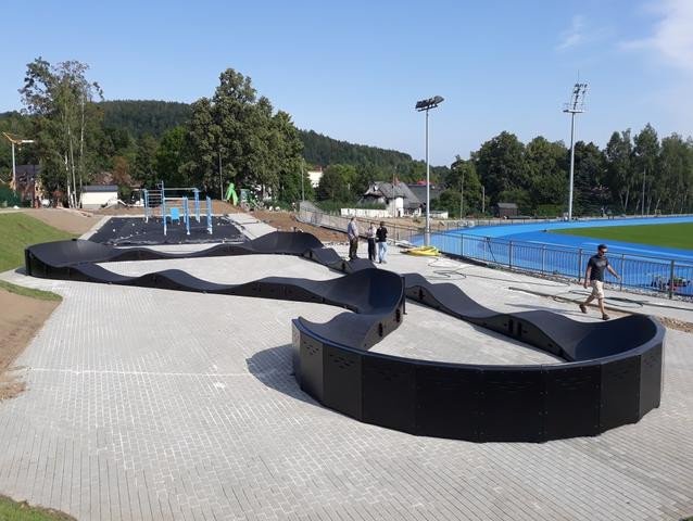 mistrzowie-na-otwarciu-stadionu-82794