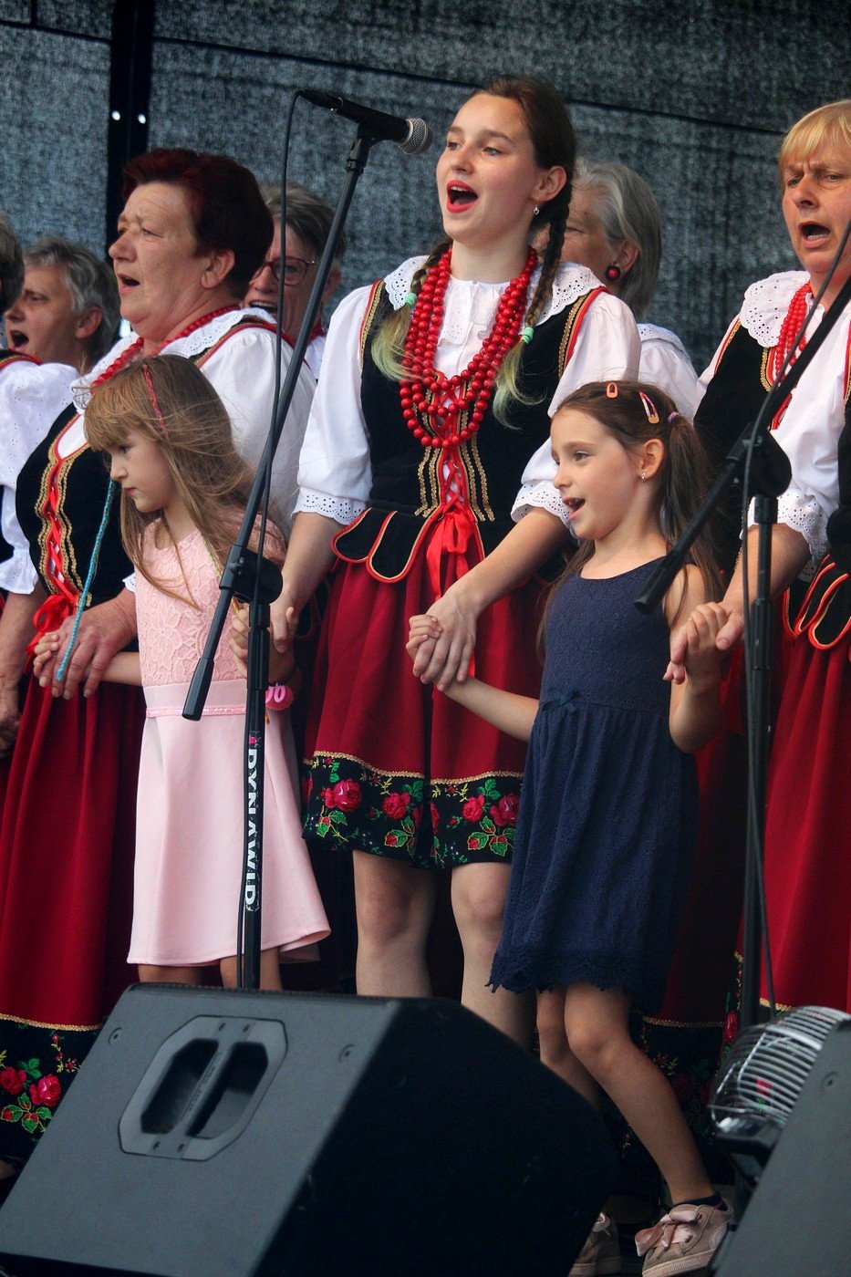 bawili-sie-na-festynie-82949