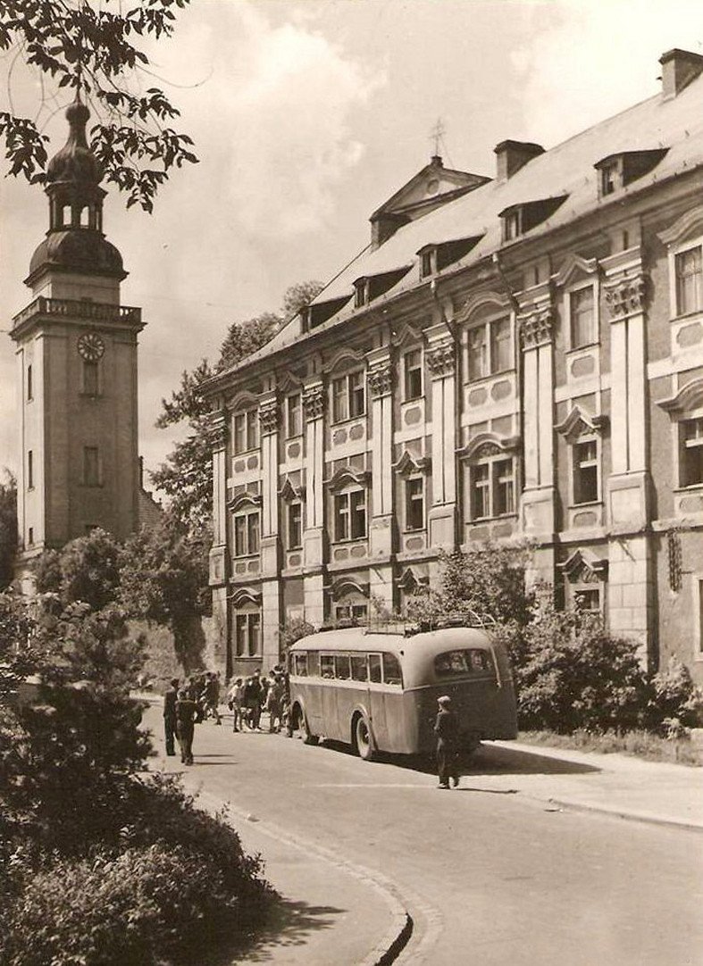 Muzeum Przyrodnicze w Cieplicach Śląskich Zdroju udostępniono 12 września 1954 roku