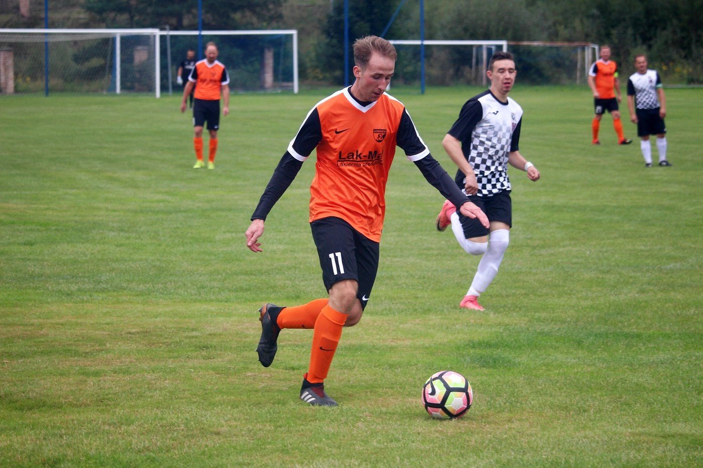 omnica-z-czarnymi-bez-problemu-83218