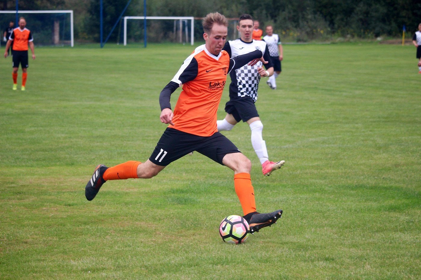 omnica-z-czarnymi-bez-problemu-83218