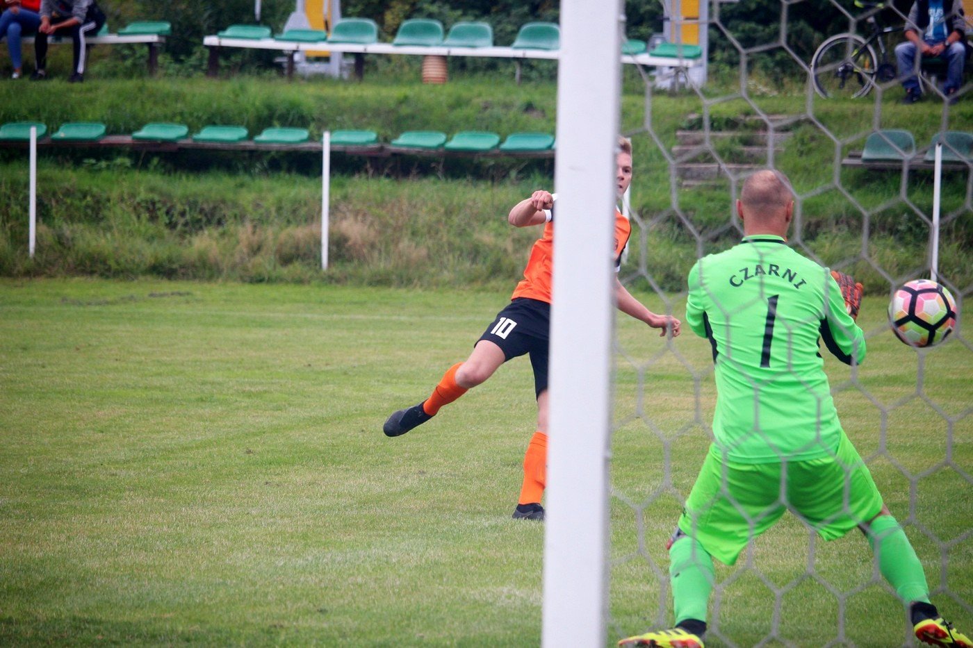 omnica-z-czarnymi-bez-problemu-83218