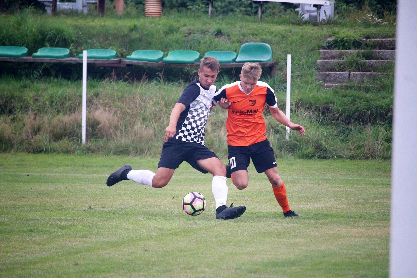 omnica-z-czarnymi-bez-problemu-83218