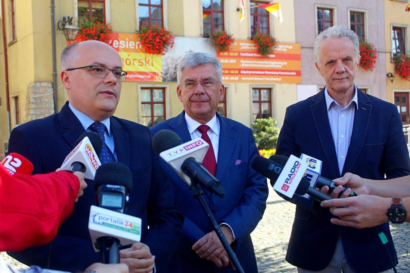 marszaek-senatu-w-jeleniej-gorze-83286