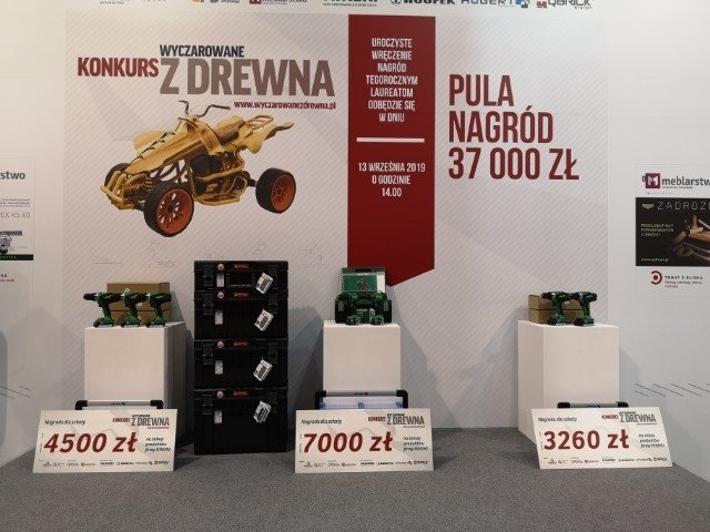 wyczarowali-drona-z-drewna-83314
