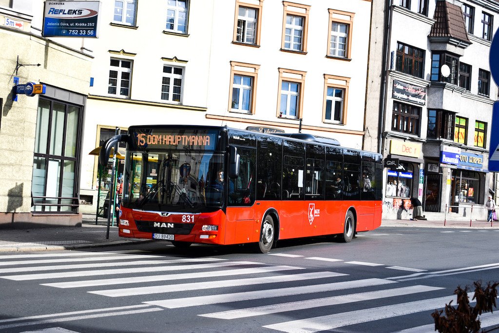 komunikacja-miejska-nas-aczy-83353