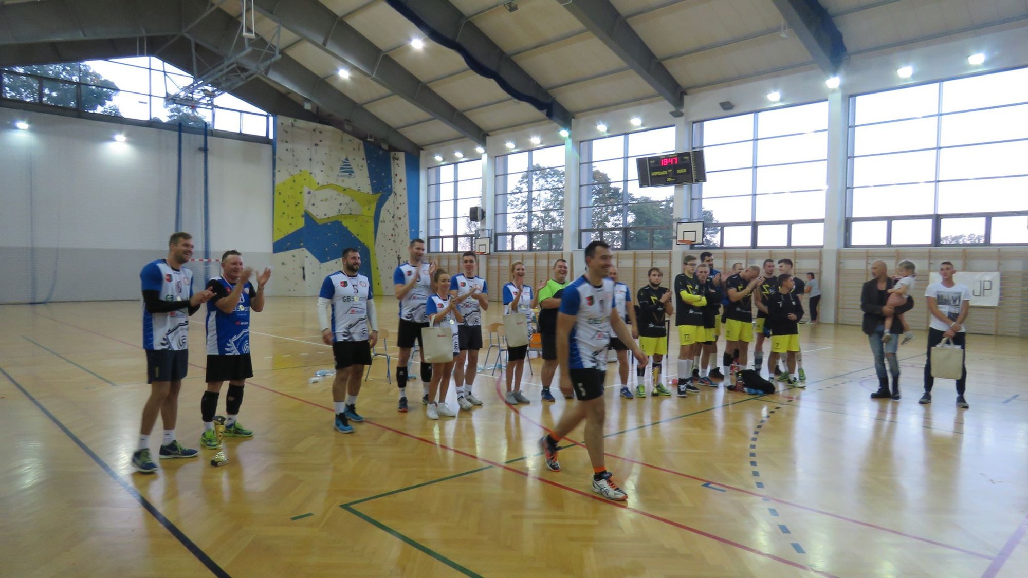 emocjonujacy-milanos-cup-83480
